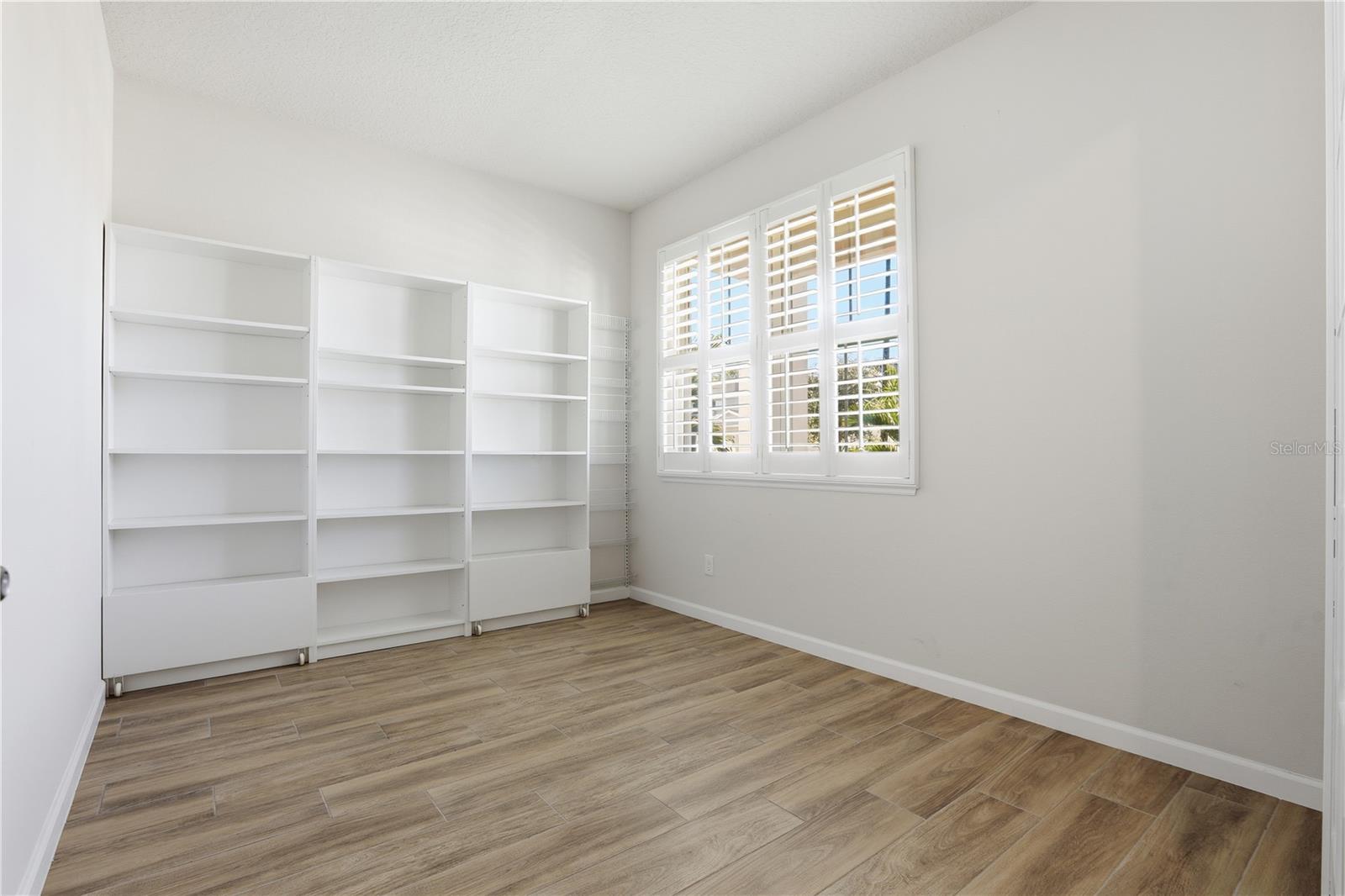 3610 Arbordale Loop Property Photo 4