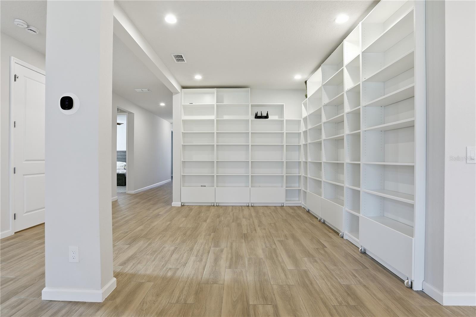 3610 Arbordale Loop Property Photo 8