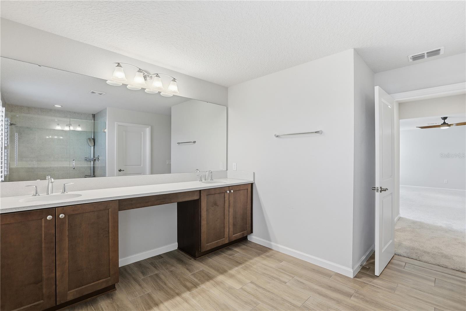 3610 Arbordale Loop Property Photo 27