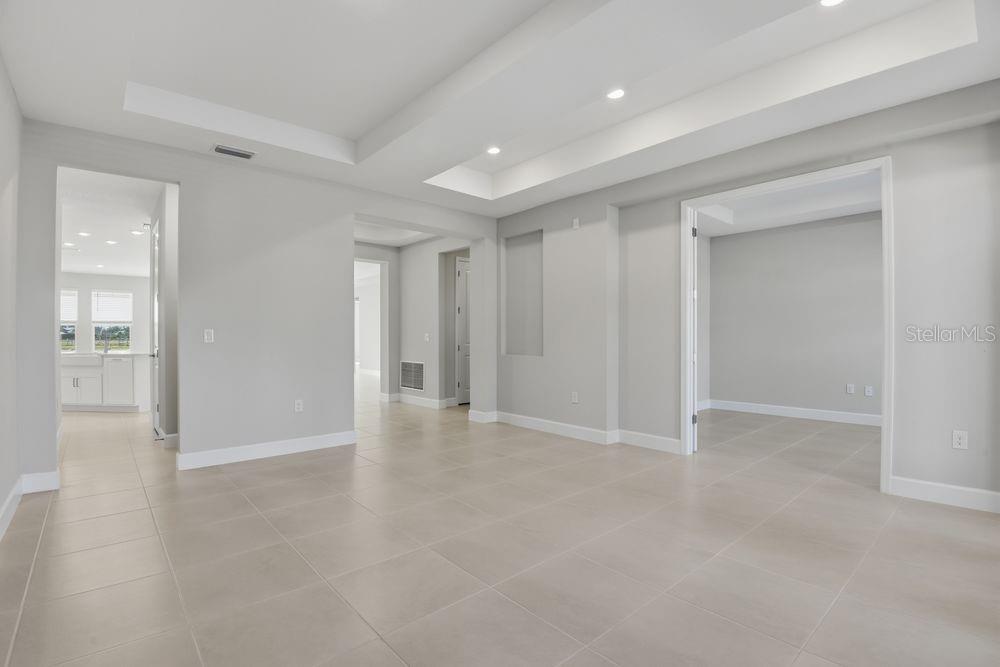 664 Junonia Blvd Property Photo 11