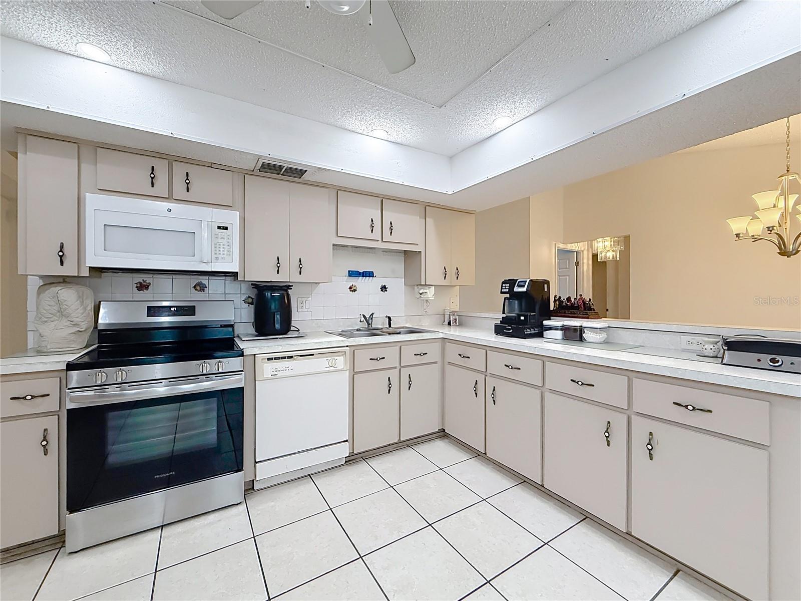 4592 Sw Gardenia Ct Property Photo 9