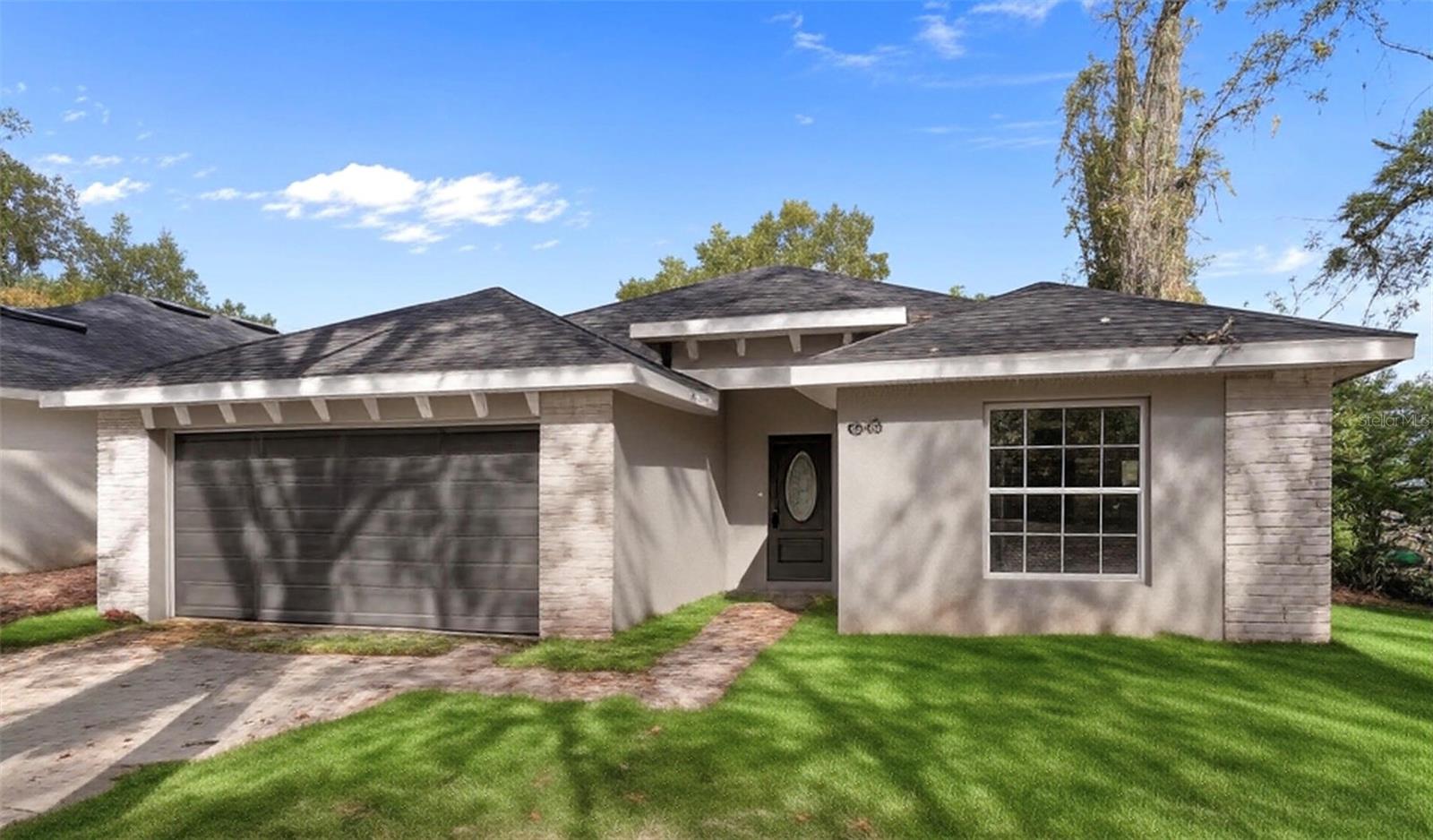 4865 E PRINCETON LN Property Photo 1
