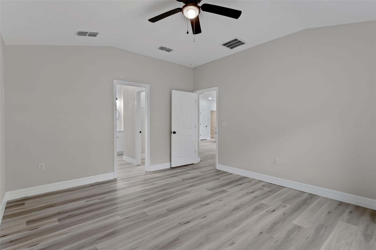 4865 E Princeton Ln Property Photo 10