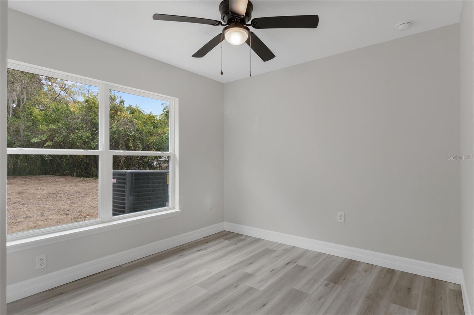 4865 E Princeton Ln Property Photo 14