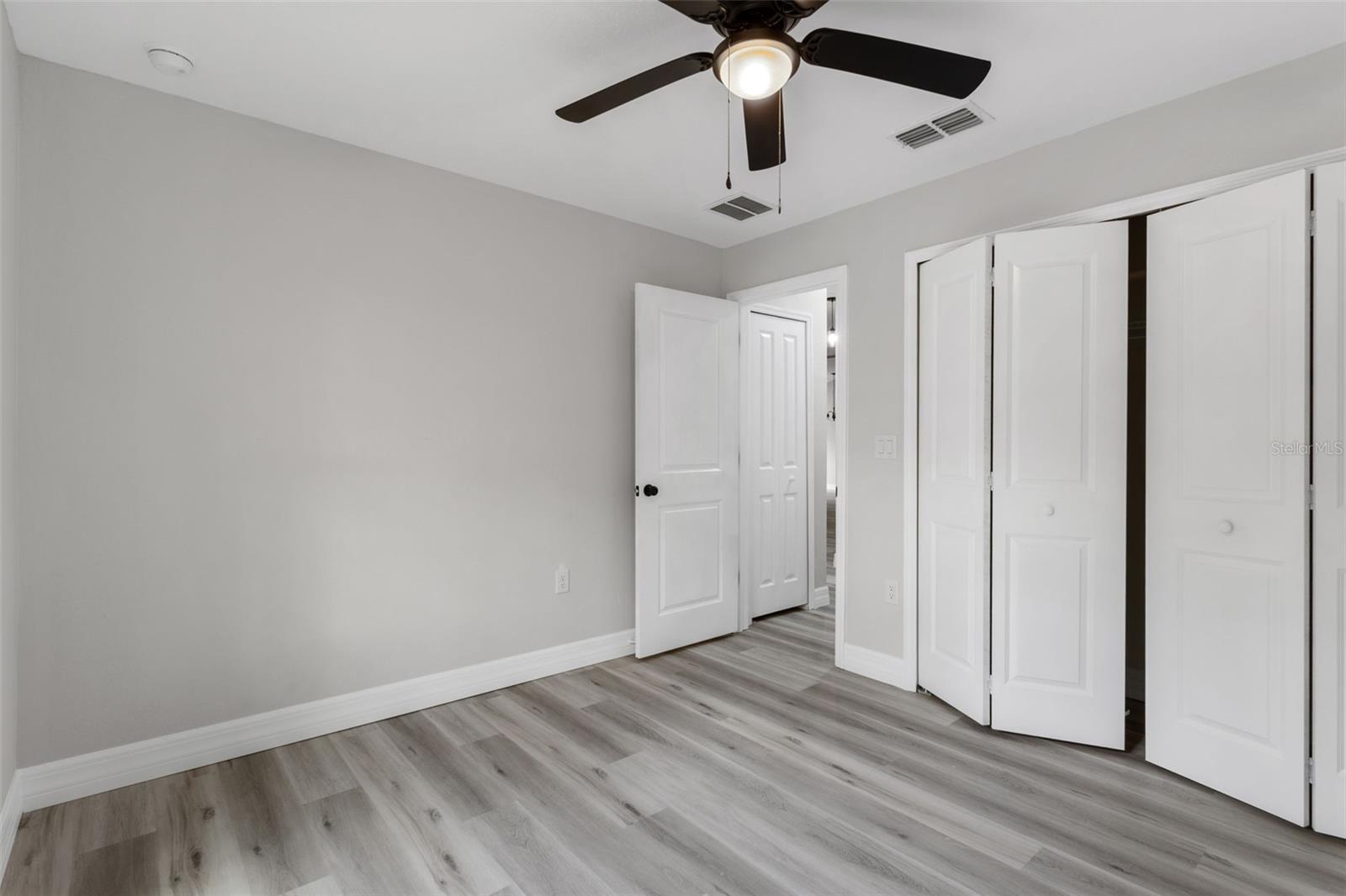 4865 E Princeton Ln Property Photo 15