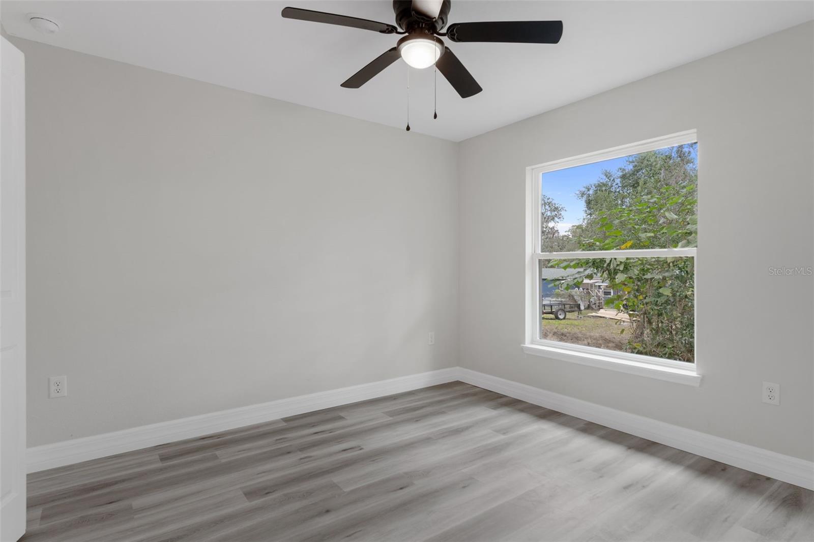 4865 E Princeton Ln Property Photo 17