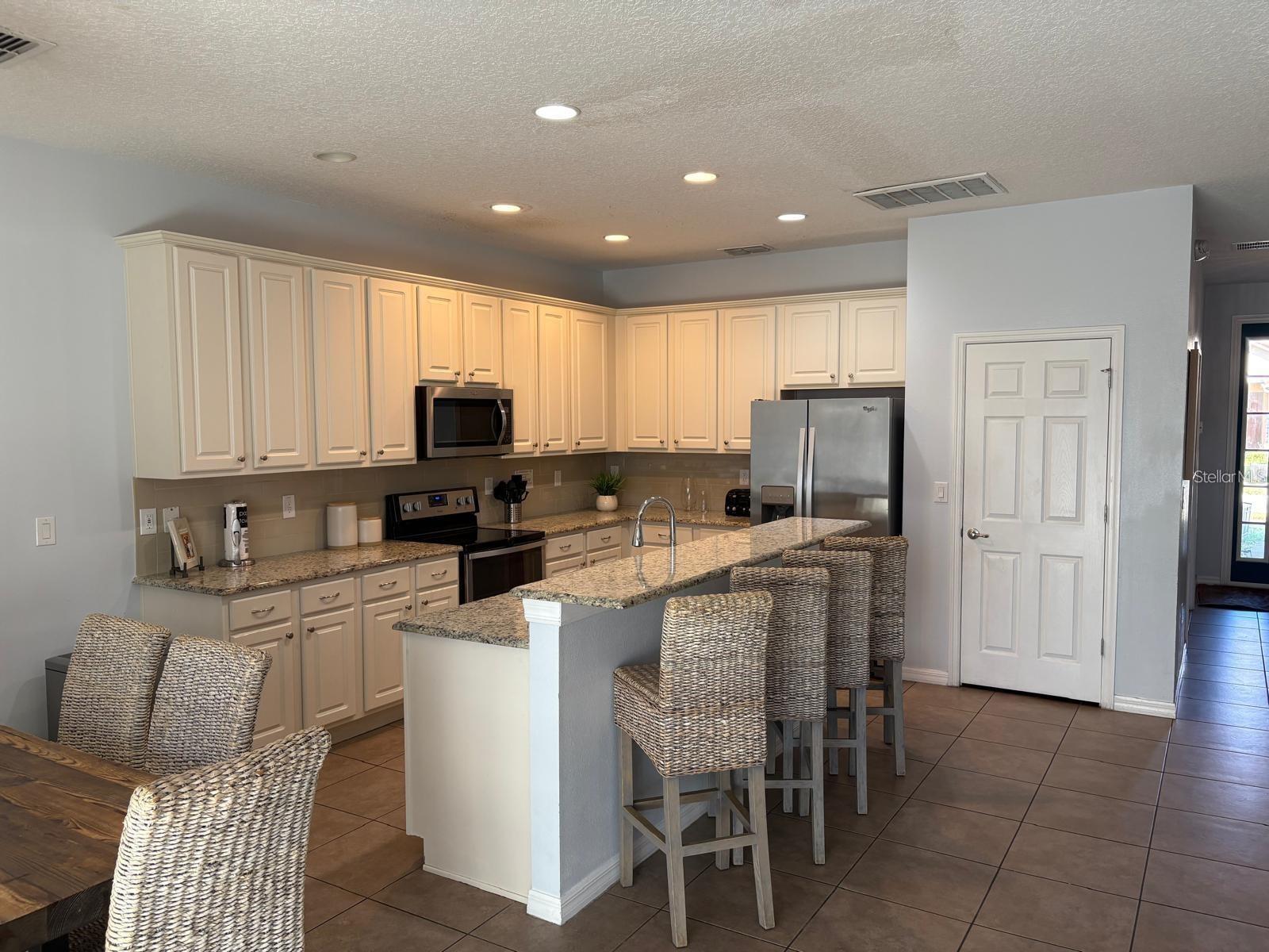 4445 Shiva Loop Property Photo 3