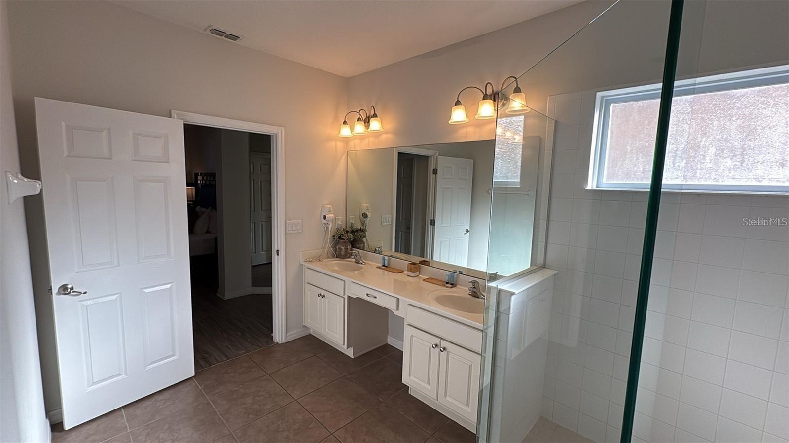 4445 Shiva Loop Property Photo 18