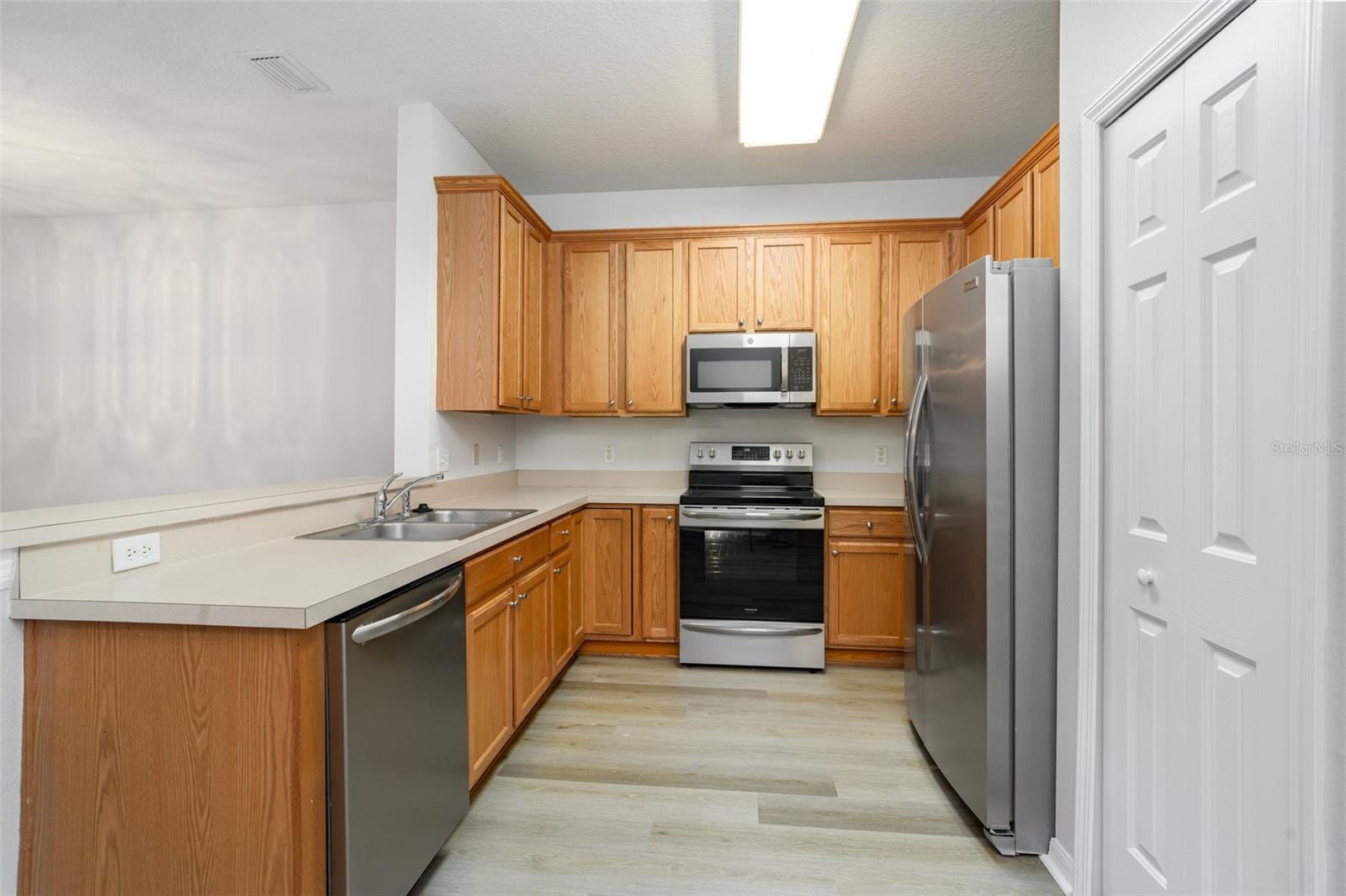 9317 Stone River Pl Property Photo 8