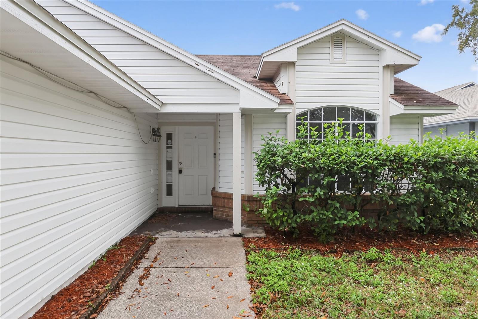 6516 Piccadilly Ln Property Photo 2
