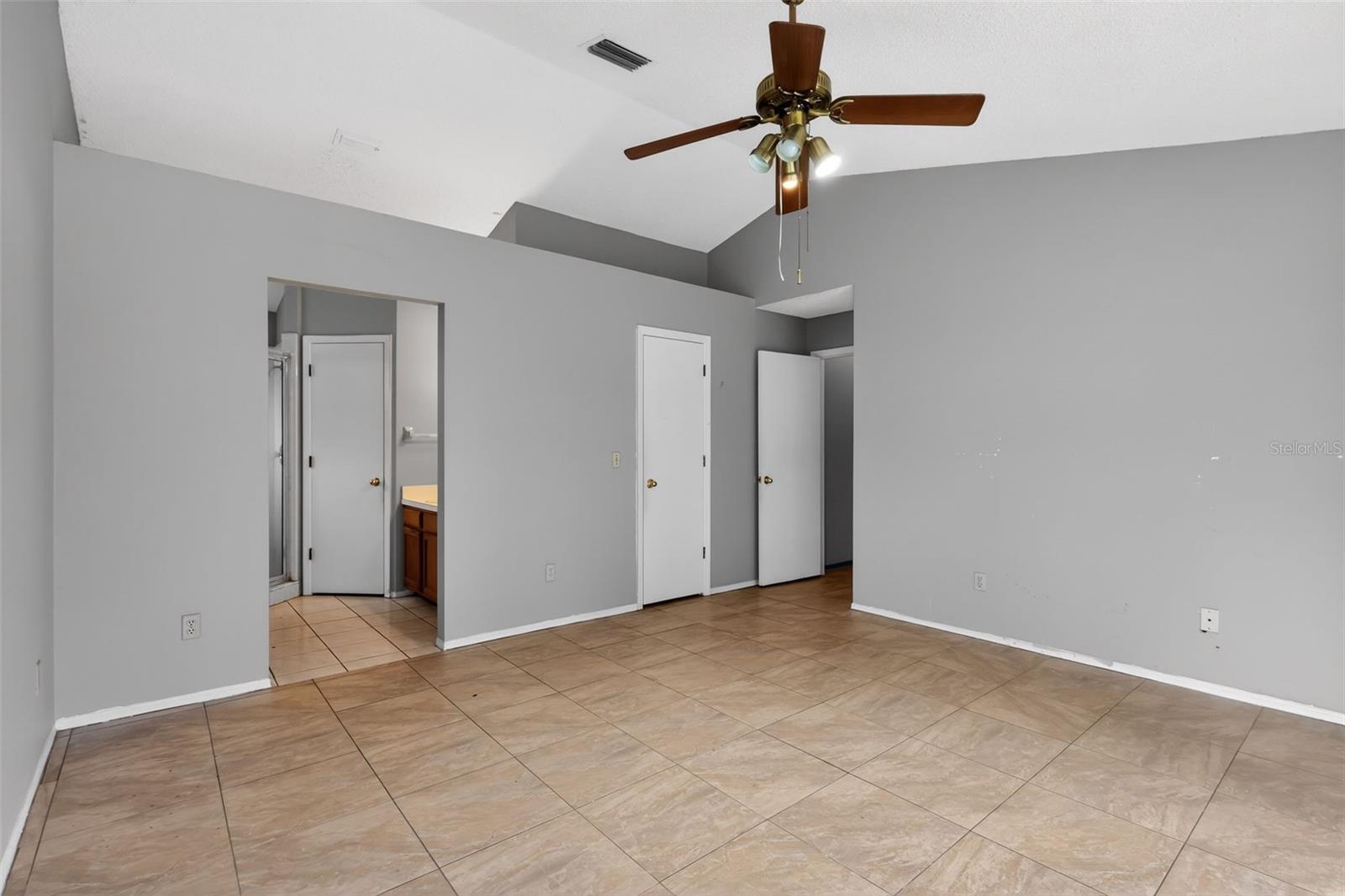 6516 Piccadilly Ln Property Photo 8