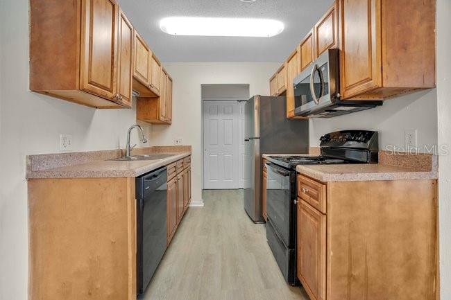 1695 Lee Rd #e204 Property Photo 12