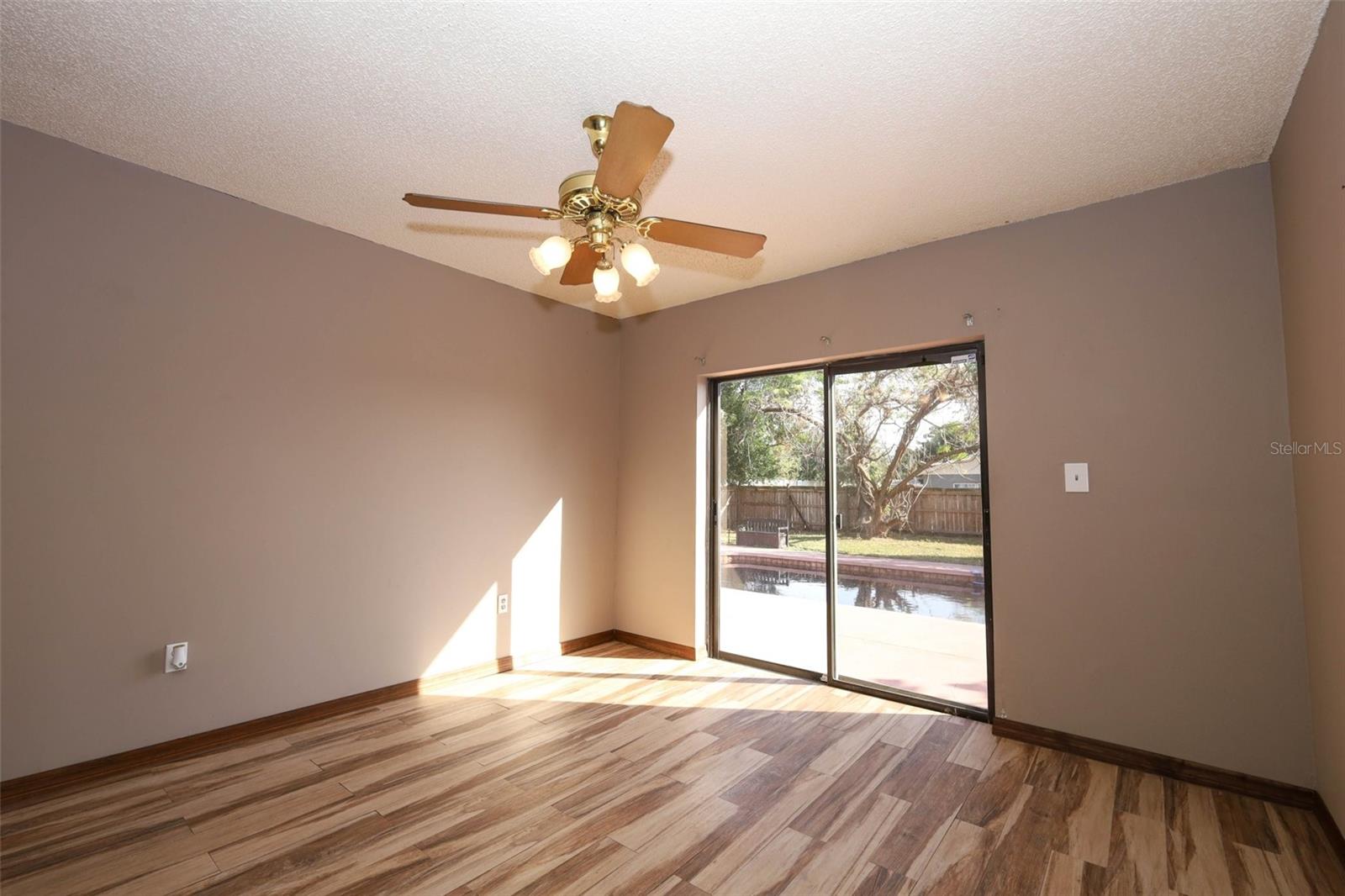 921 Eldridge St Property Photo 20