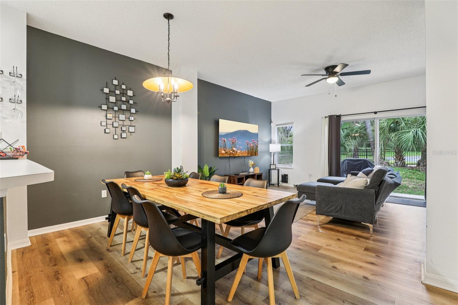 8419 Crystal Cove Loop Property Photo 3