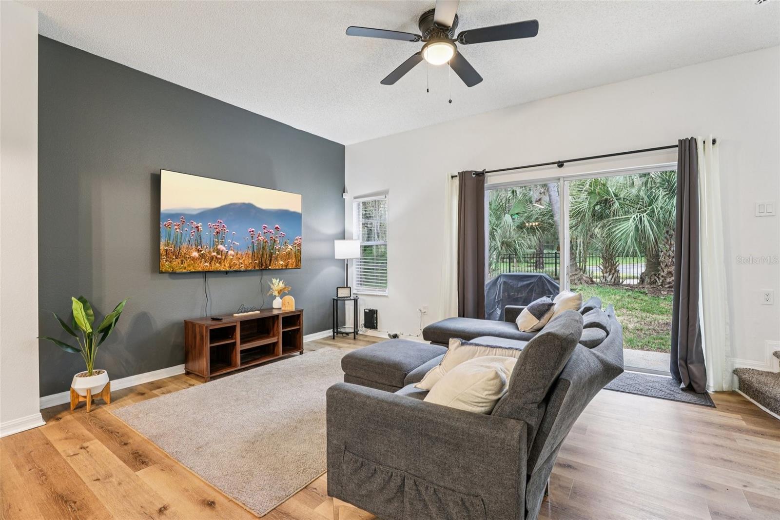 8419 Crystal Cove Loop Property Photo 5