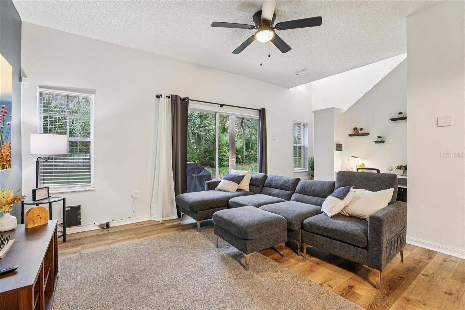 8419 Crystal Cove Loop Property Photo 6