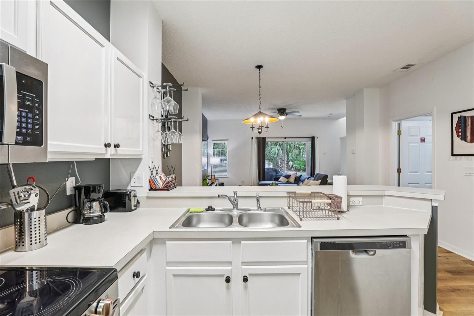 8419 Crystal Cove Loop Property Photo 11