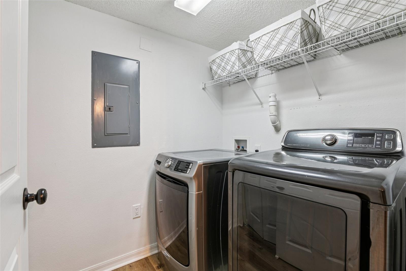 8419 Crystal Cove Loop Property Photo 13