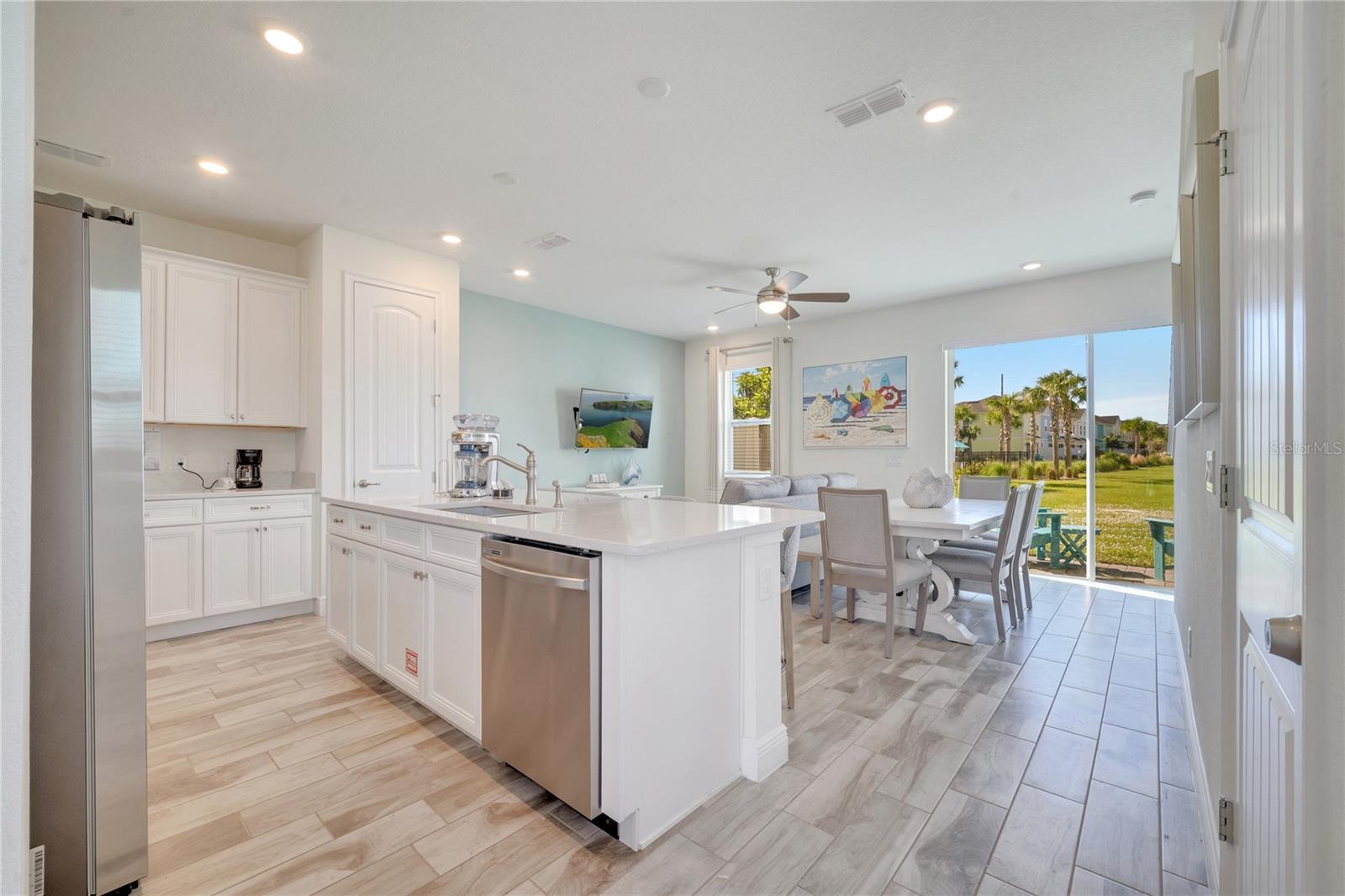 2958 Castaway Ln Property Photo 12