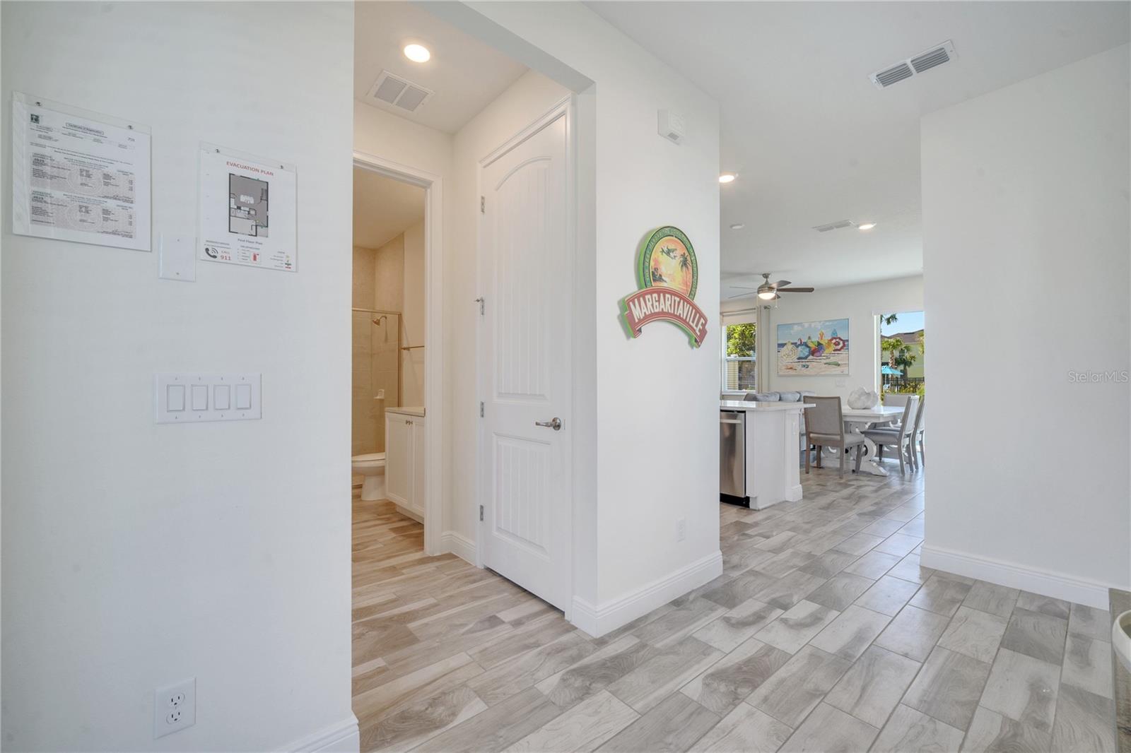 2958 Castaway Ln Property Photo 16