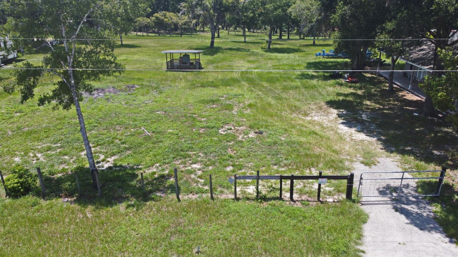 3100 Poverty Ln Property Photo 11