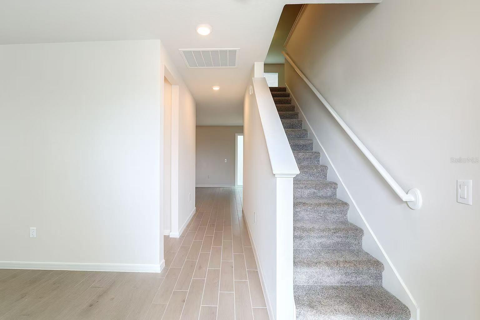 17351 Million Lakes Ct Property Photo 3