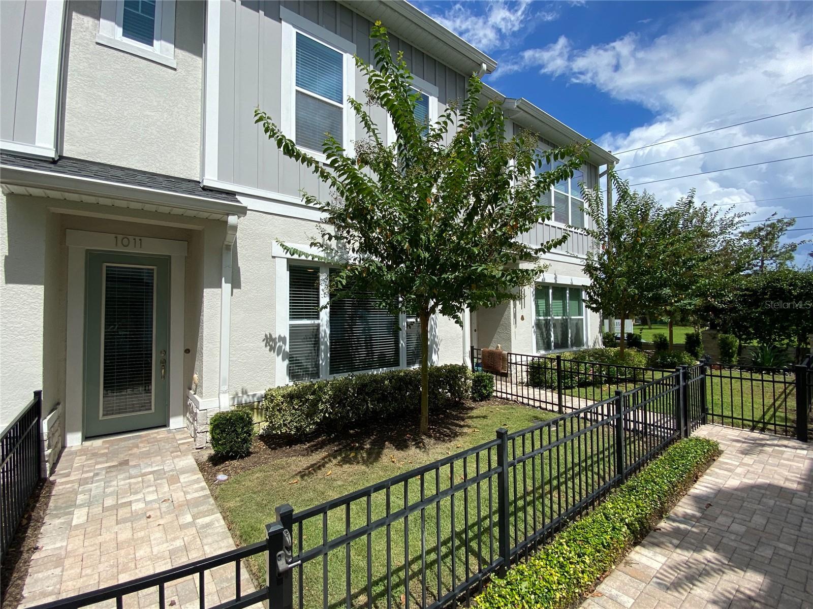 1011 Lychee Ct Property Photo 3