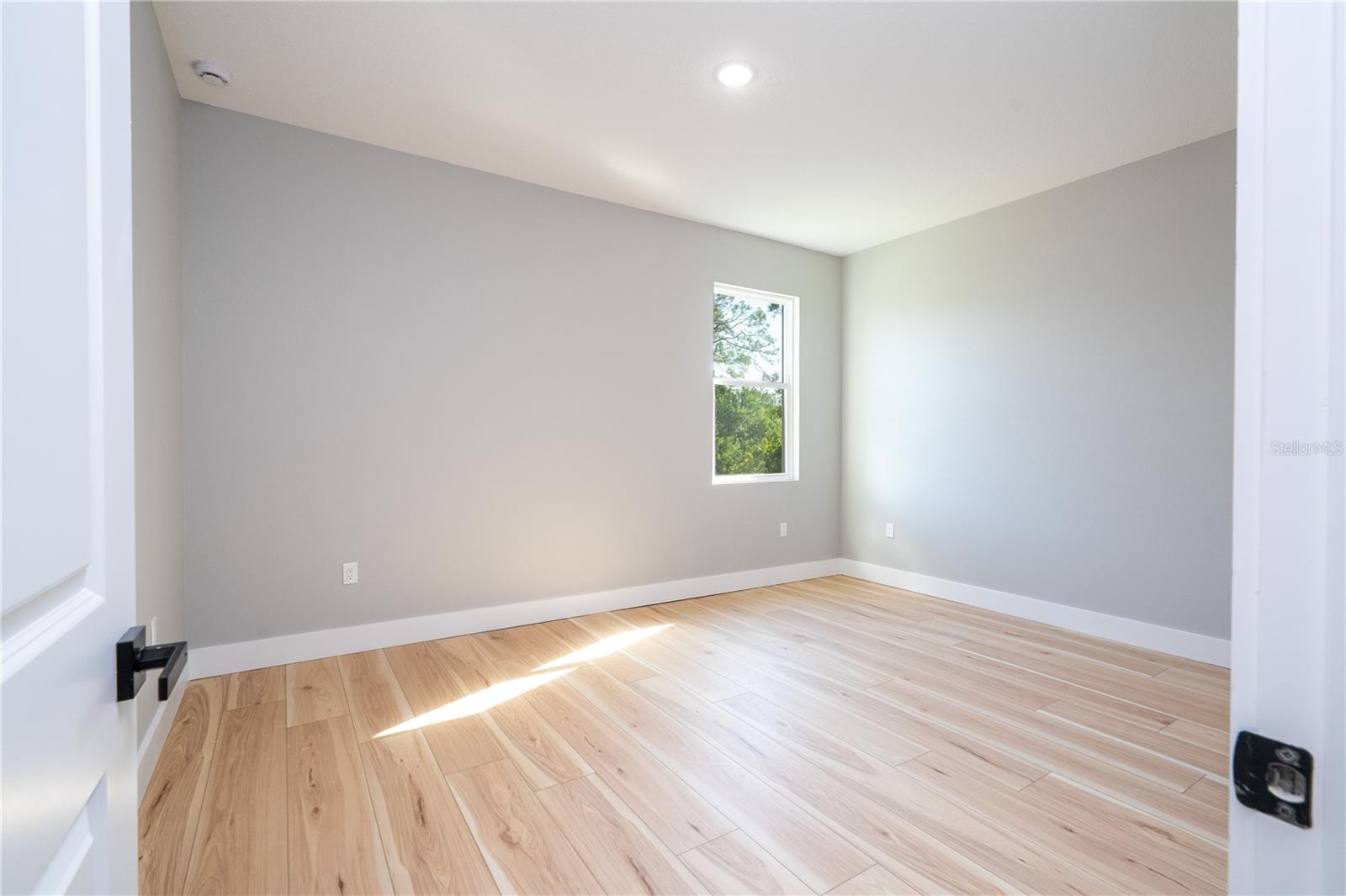 49 Santa Fe St Property Photo 40
