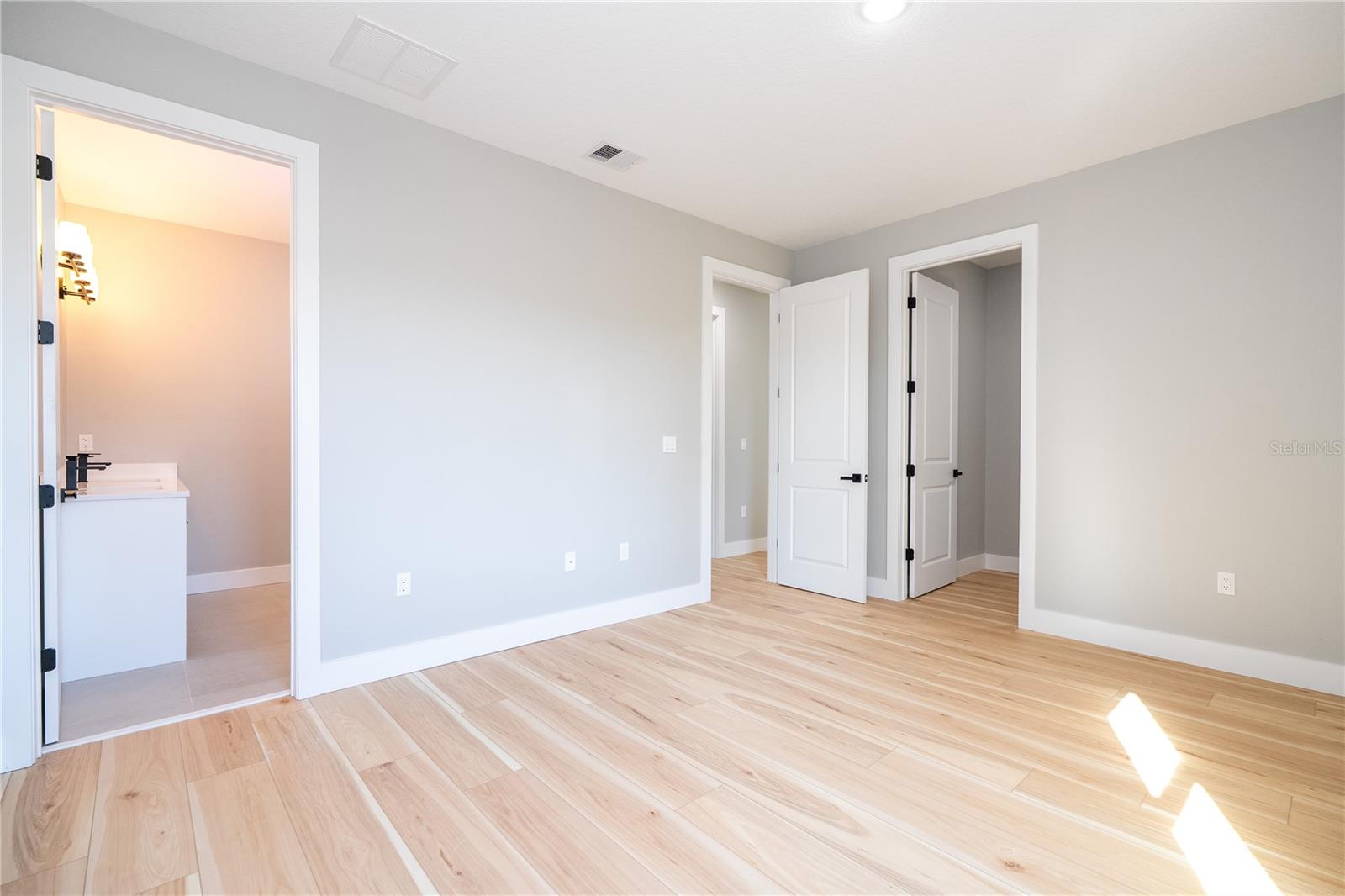 49 Santa Fe St Property Photo 41