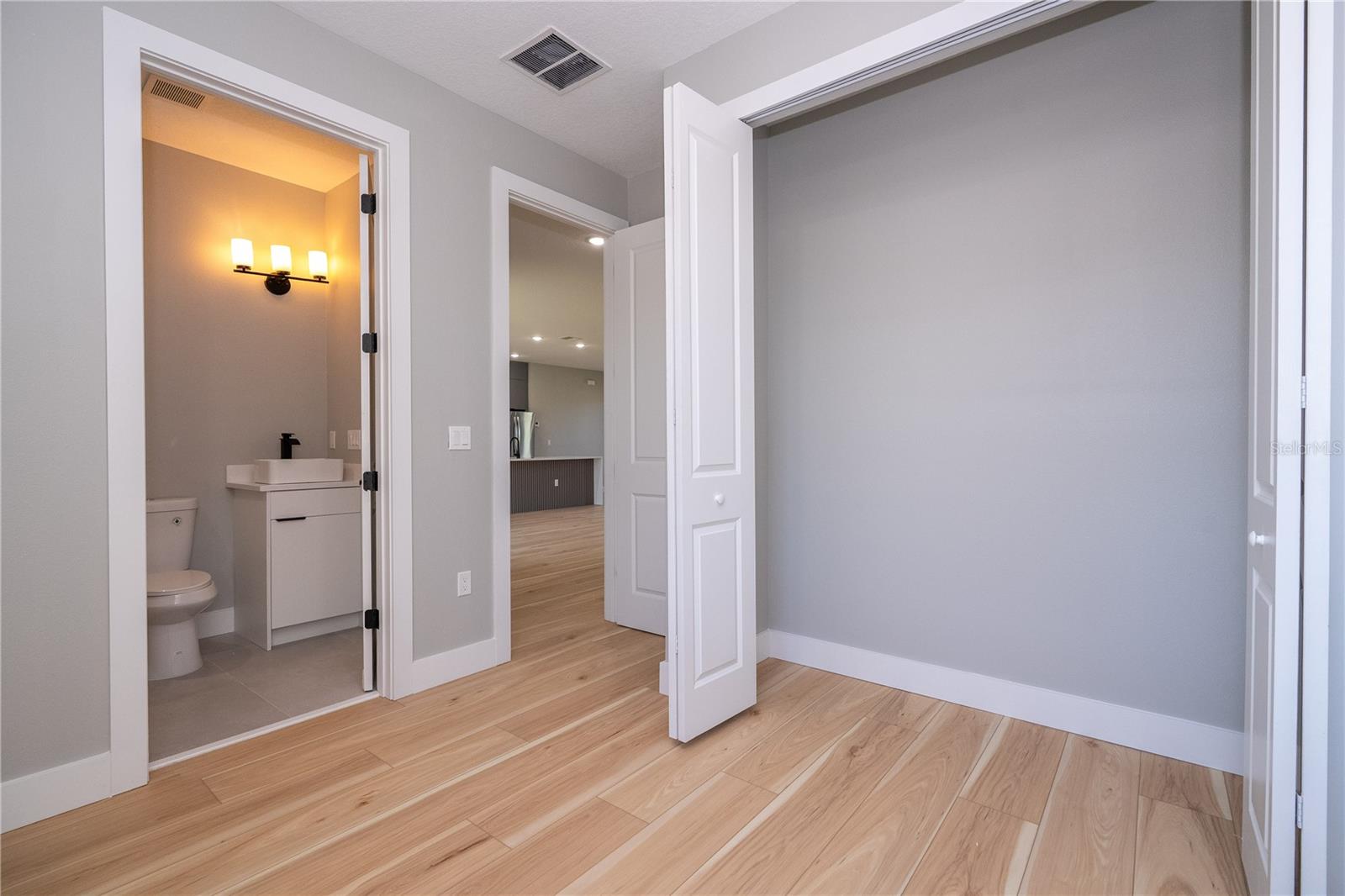 49 Santa Fe St Property Photo 59