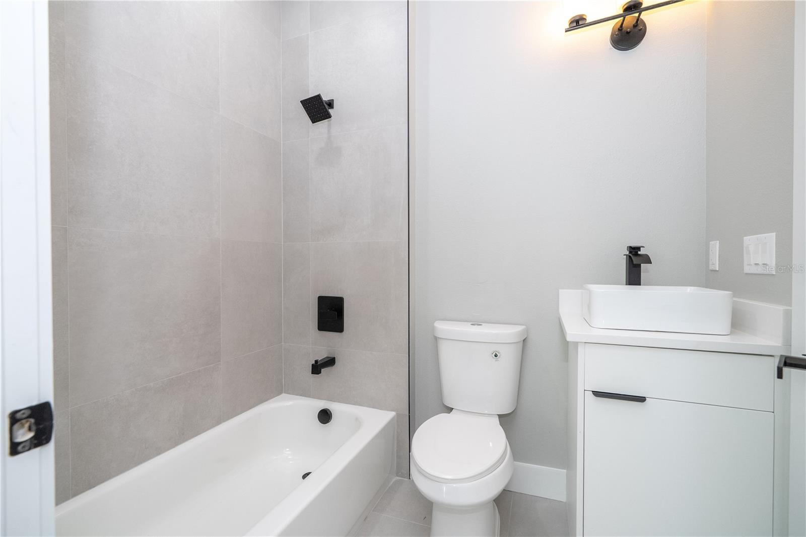 49 Santa Fe St Property Photo 61