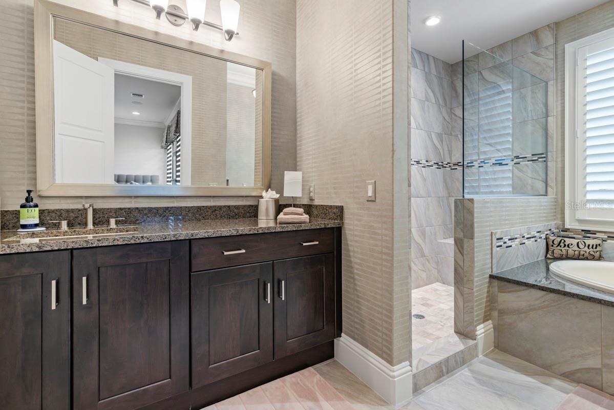 10024 Enchanted Oak Dr Property Photo 66