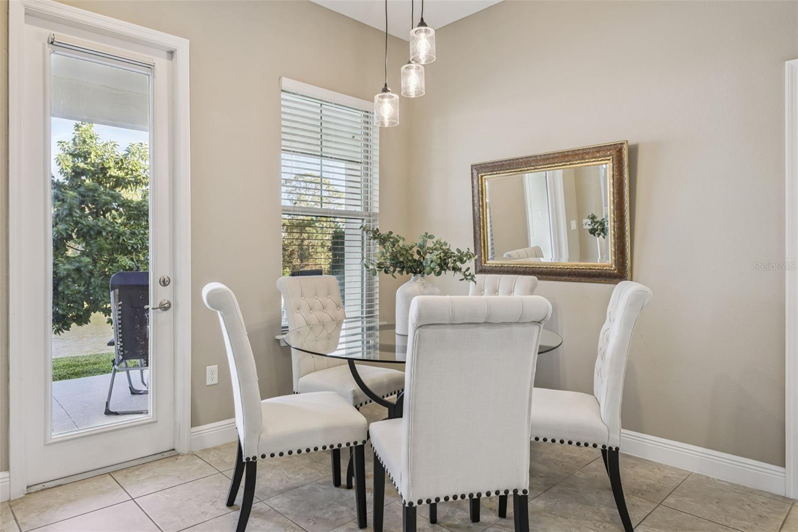 9207 Busaco Park Way Property Photo 14