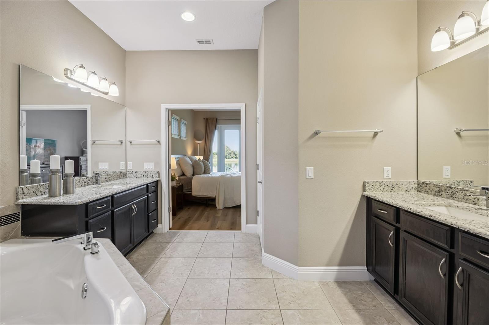 9207 Busaco Park Way Property Photo 30
