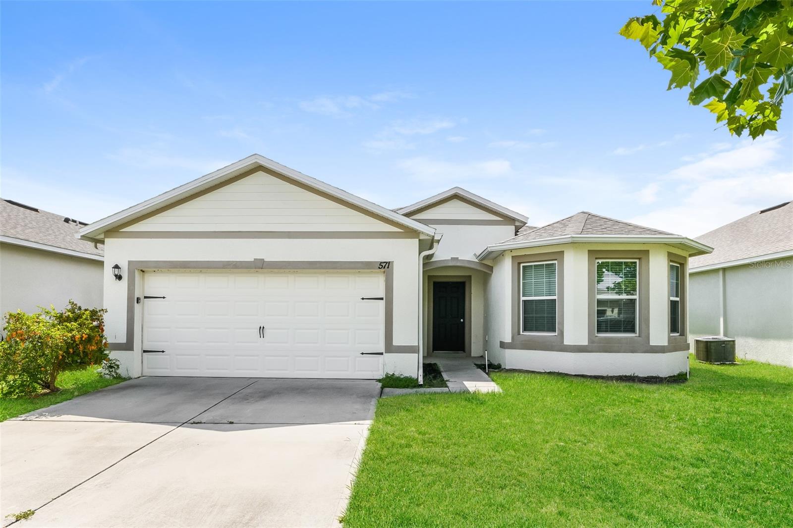 571 Autumn Stream Dr Property Photo 1