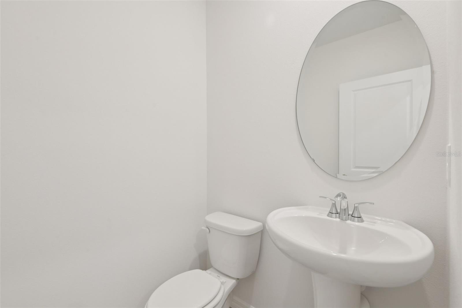 12589 Homeland Dr Property Photo 18