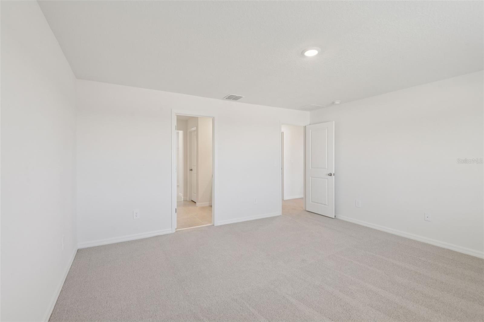 12589 Homeland Dr Property Photo 24