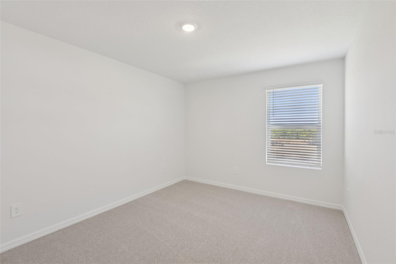 12589 Homeland Dr Property Photo 28