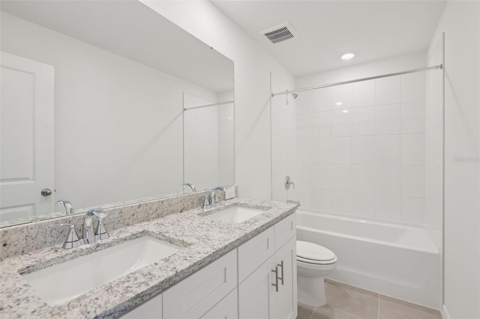 12589 Homeland Dr Property Photo 30