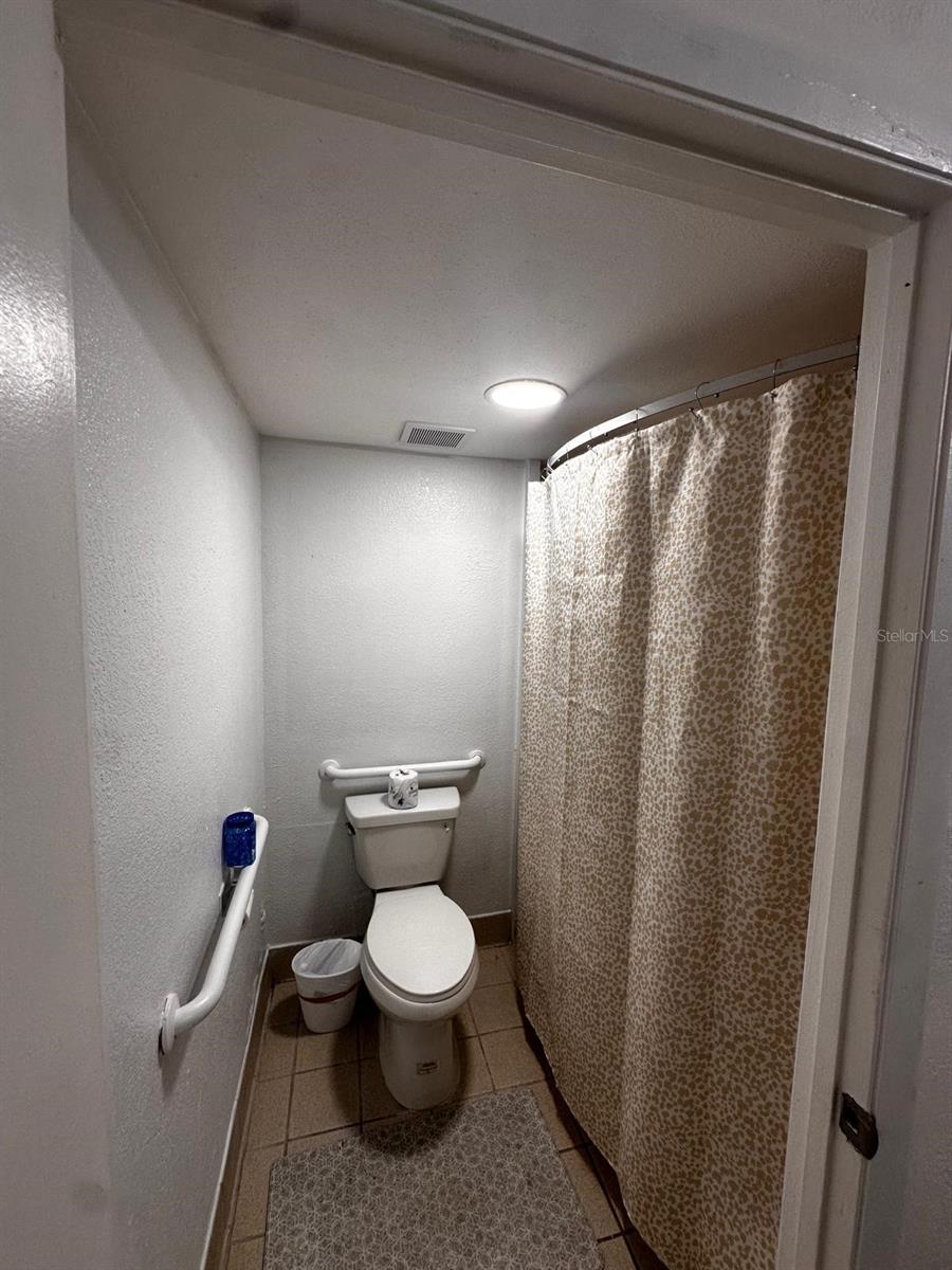 2050 E Irlo Bronson Memorial Hwy #108 Property Photo 20