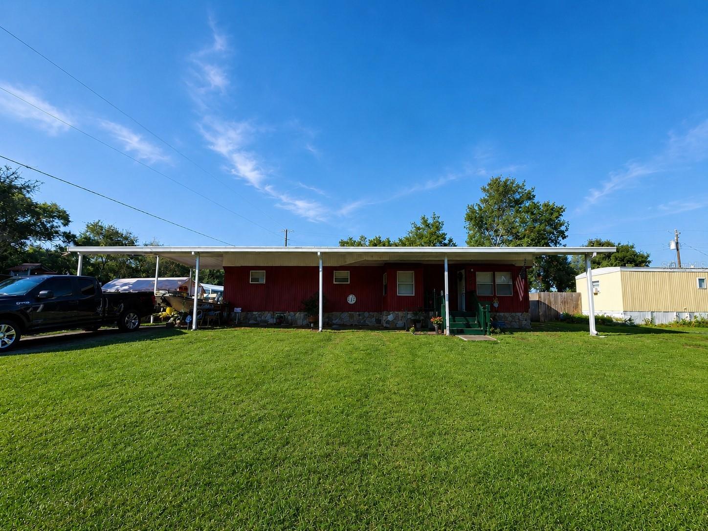 3074 Larkin Rd Property Photo 2