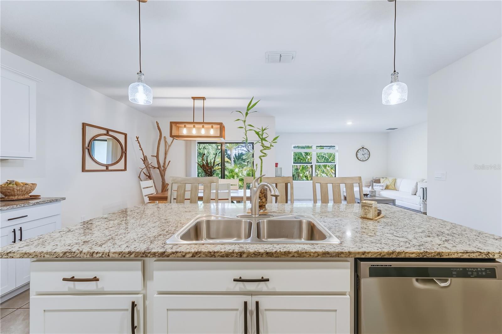 7339 Tourmaline Dr Property Photo 8