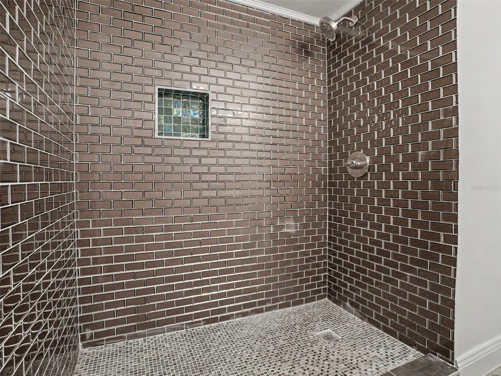1196 Indian Bluff Property Photo 27