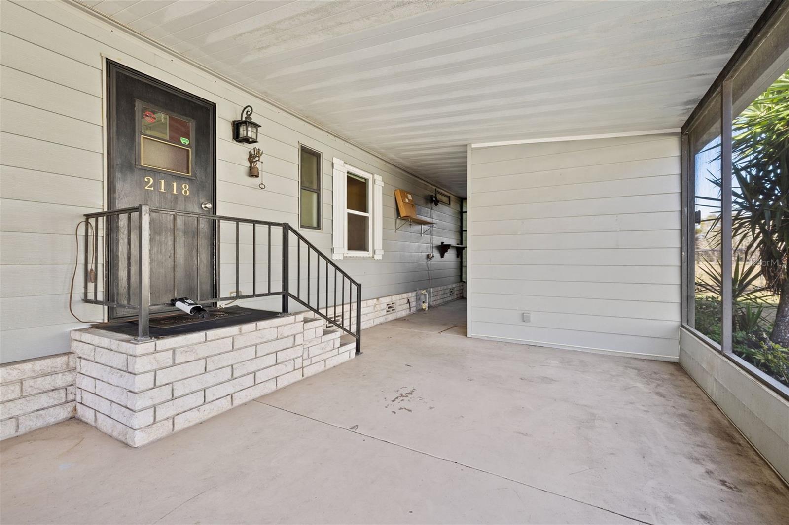2118 Canopy Cir Property Photo 7