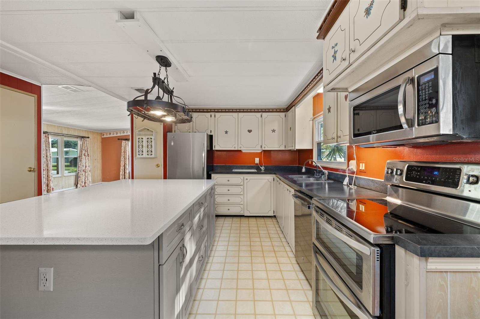 2118 Canopy Cir Property Photo 16