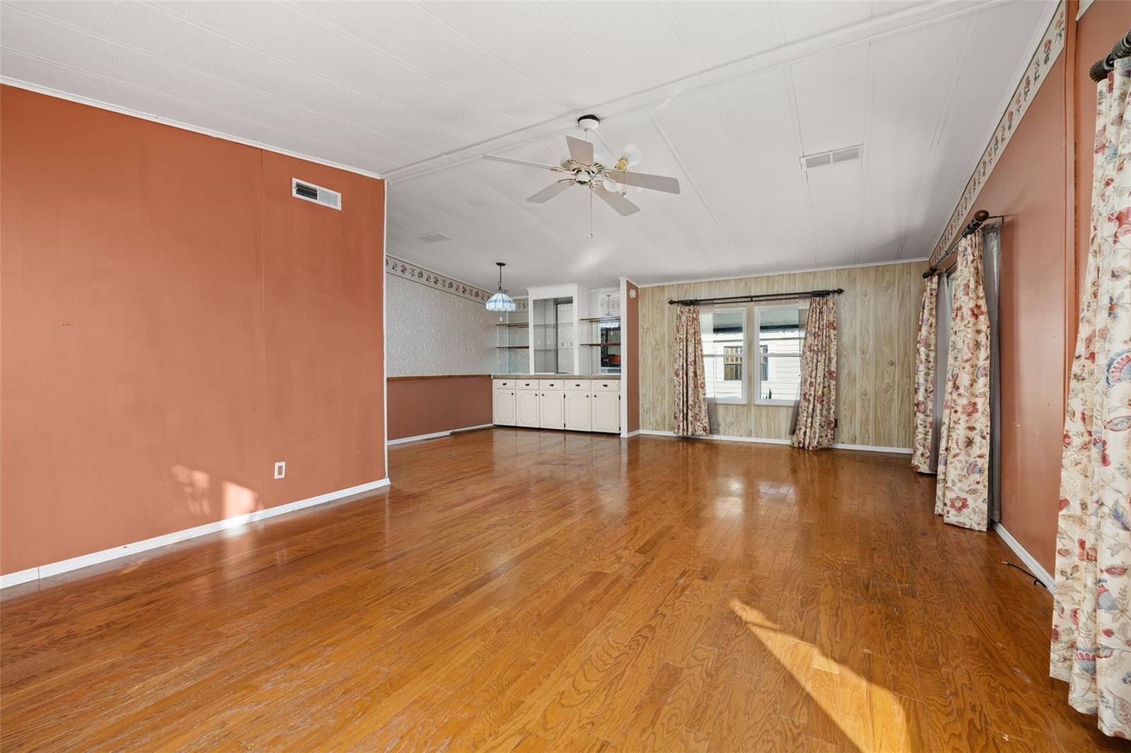 2118 Canopy Cir Property Photo 28