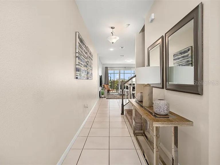 1521 Carey Palm Cir Property Photo 3