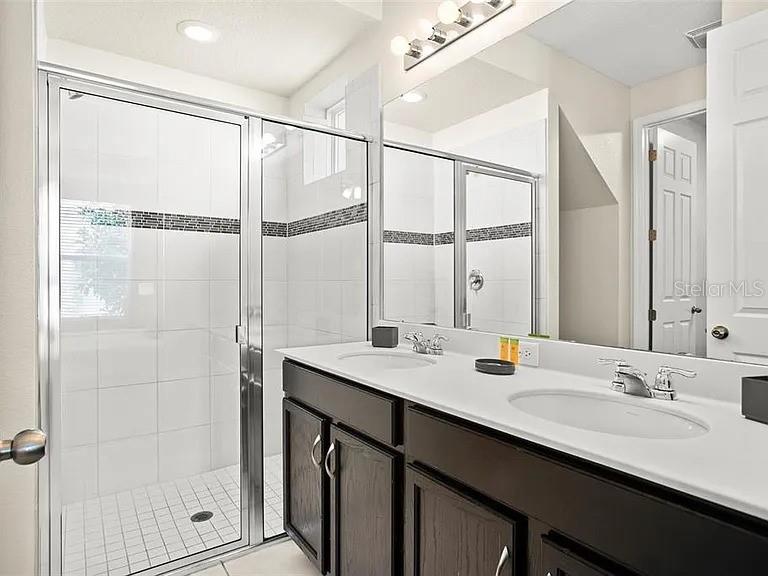 1521 Carey Palm Cir Property Photo 7