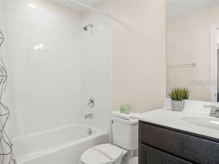 1521 Carey Palm Cir Property Photo 21