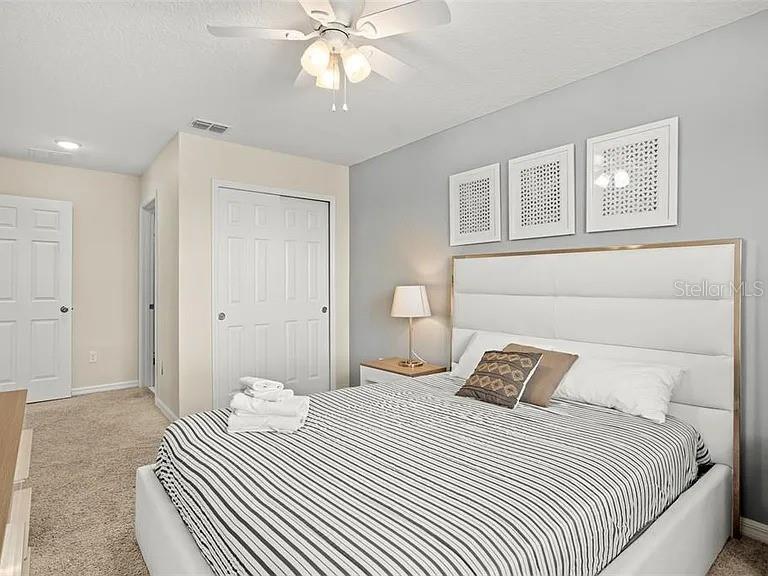 1521 Carey Palm Cir Property Photo 24